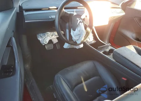 2020 Tesla Model Y z USA, uszkodzony, nr VIN 5YJYGDEE8LF042089